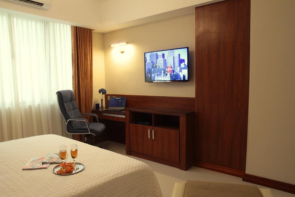 Central Park Tower Resort Анхелес Номер фото