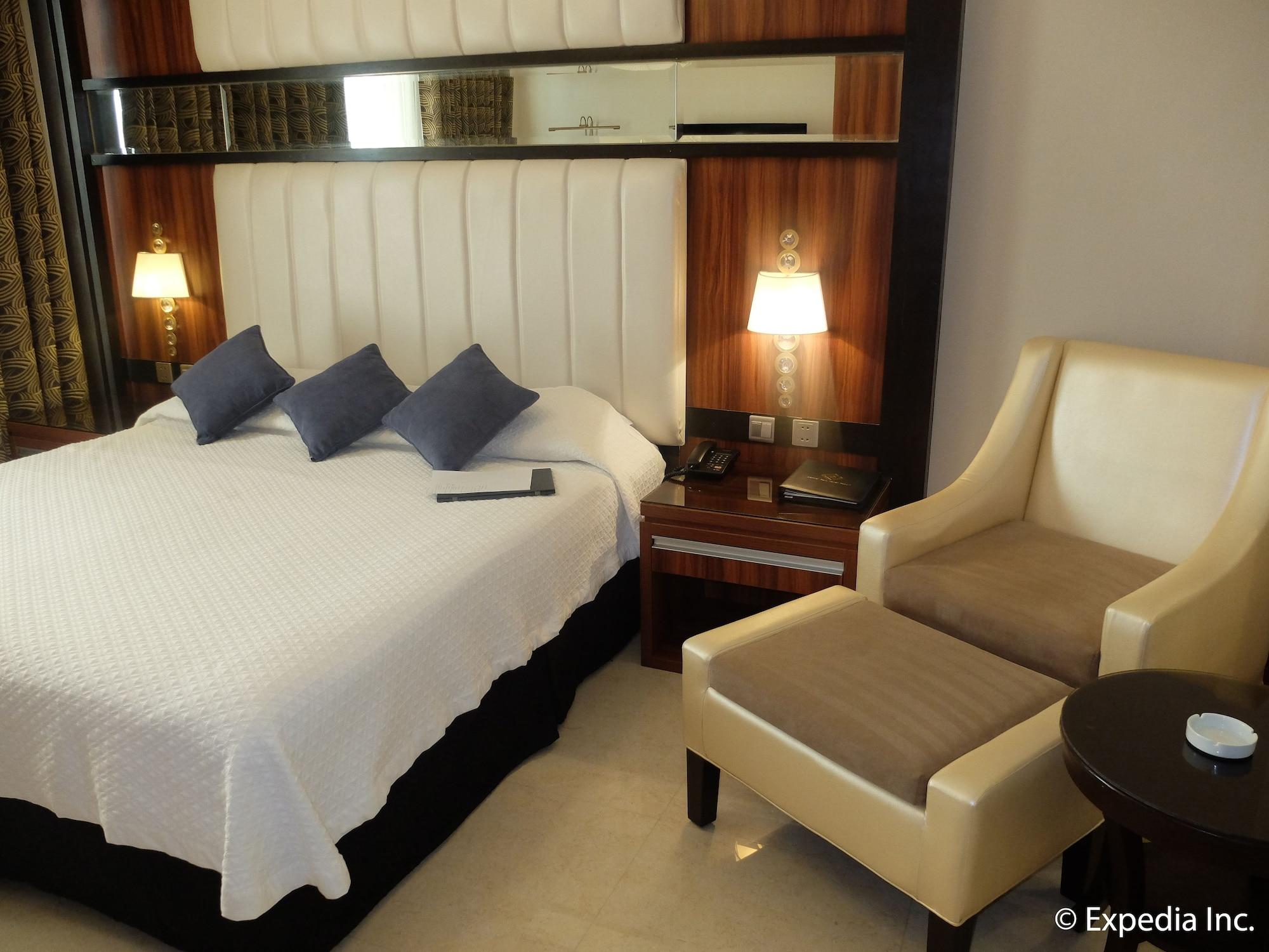 Central Park Tower Resort Анхелес Экстерьер фото