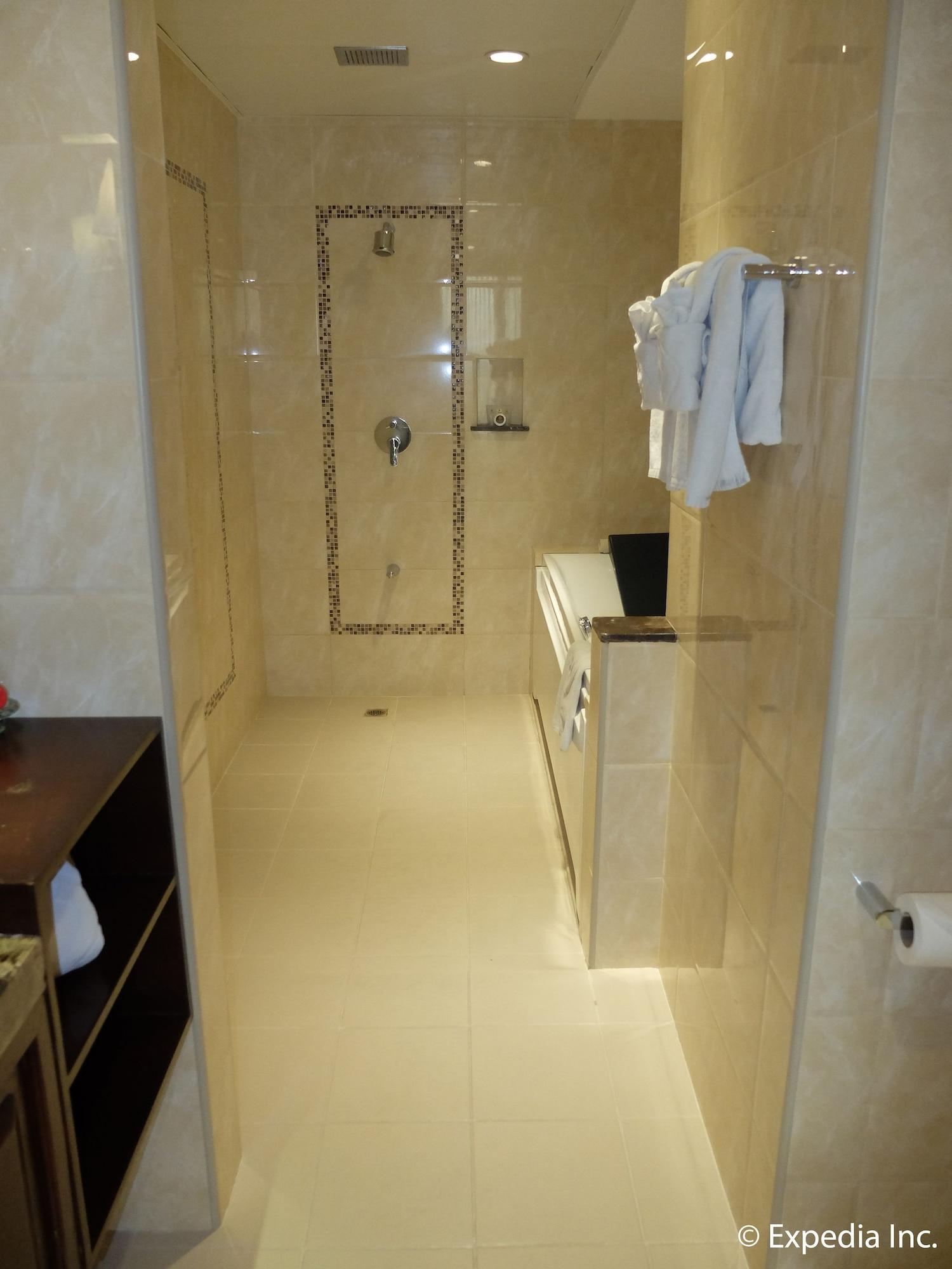 Central Park Tower Resort Анхелес Экстерьер фото