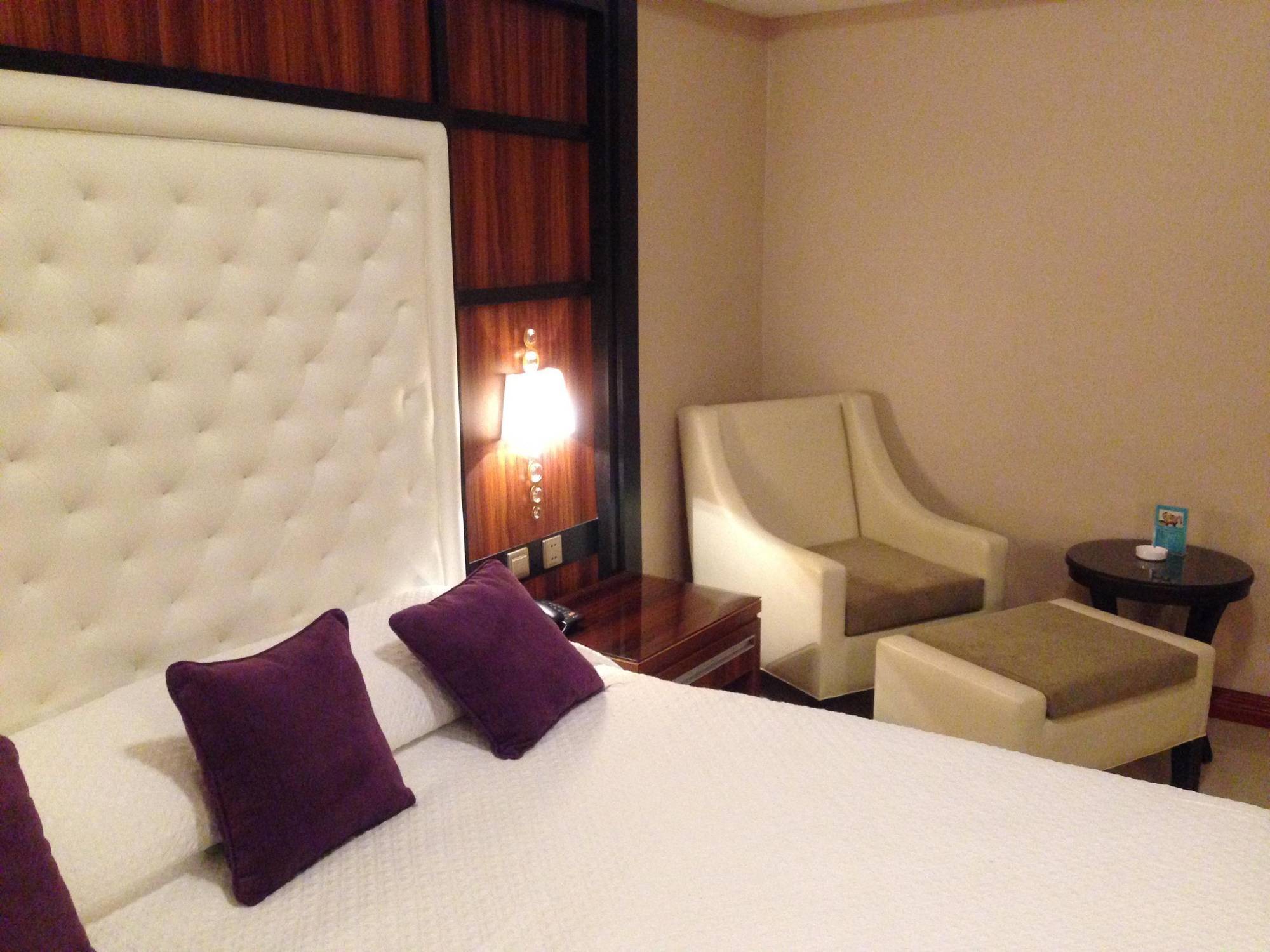 Central Park Tower Resort Анхелес Экстерьер фото